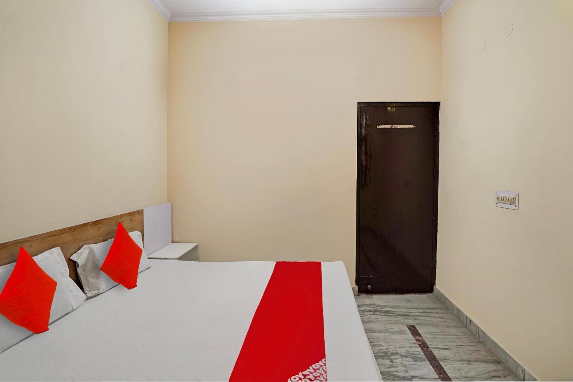Hotel O 81617 The Pacific Hotel Ghaziabad Exterior photo